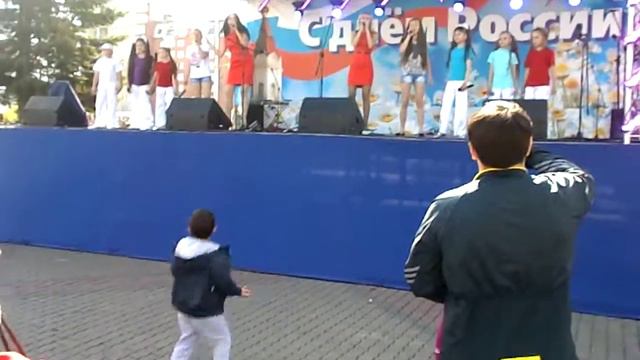 Еще не поздно-2014 дуэт Новая Версия,хор "Надежда" и "Арт-Звезда" Оперный Крск смотреть онлайн