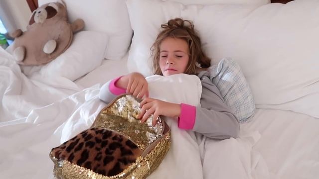 7 TAGE OUTFIT CHALLENGE ? Bunte Schleifen bestimmen was Hannah in Florida anzieht! ? Squishmallows смотреть онлайн