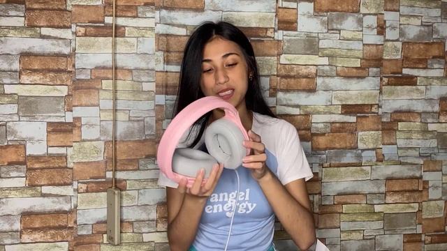 OnikumaK9 Cat ears Unboxing and Review by Bosley Bratz смотреть онлайн