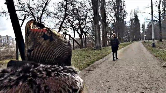 ПРОГУЛКА В ПАРКЕ / ТАИСИЯ ГУЛЯЕТ В ПАРКЕ / КОРМИМ УТОЧЕК