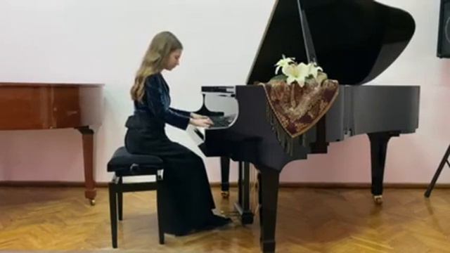 Кабанова Єлизавета - конкурсант "КАРНАВАЛ" смотреть онлайн