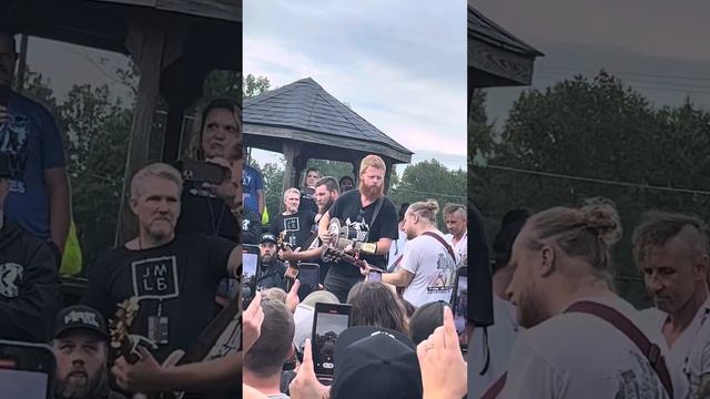 Oliver Anthony - Rich Men North Of Richmond - Pop up show with Shinedown and Papa Roach смотреть онлайн