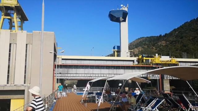7 Things River Cruise Lines Won't Show You on The Adverts смотреть онлайн