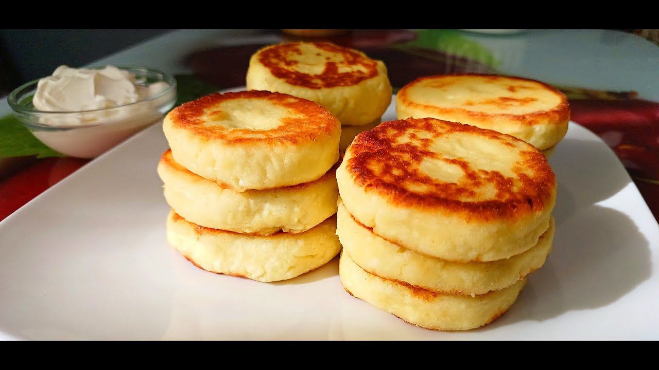 Люблю этот рецепт сырников! Получаются всегда. Румяные и мягкие! Внутри очень нежные. смотреть онлайн