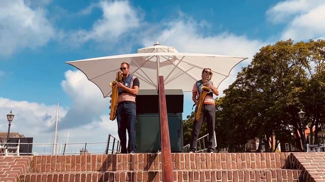 Los Dos Baritonos - Bad Guy смотреть онлайн