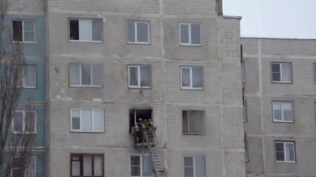 Старый Оскол пожар м-н Звёздный 5, 29.02.2012 смотреть онлайн