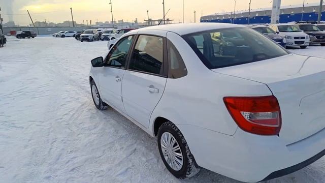 ВАЗ Granta 2019, Заводской окрас смотреть онлайн