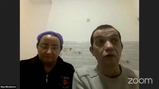 Выехал из Мариуполя лишь с одним пакетом в руках смотреть онлайн