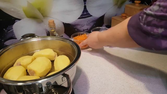 Фаршированный картофель смотреть онлайн