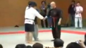 Мастер бесконтактного боя против бойца MMA