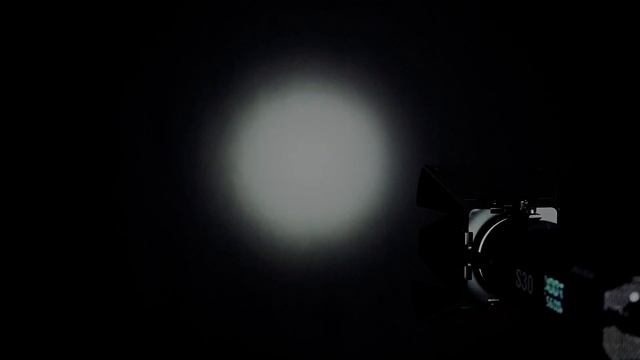 GODOX S30 Vs GODOX ML60