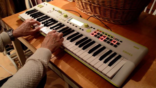 Korg Kross 2 neon green Sunset Boulevard ambient song 3.11.2019 смотреть онлайн