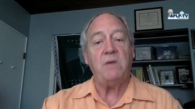 Interview with Patrick Moore - Intervista a Patrick Moore смотреть онлайн