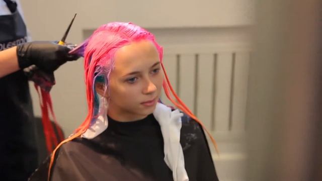 Интервью мастеров салона "Дарлинг". Создание коллекции "Art & Fashion" смотреть онлайн