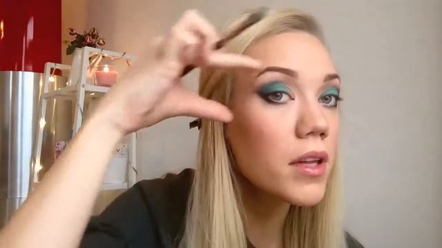 МАКИЯЖ УРОКИ (ещё больше уроков вк ниже) НОВОГОДНИЙ МАКИЯЖ #видео урок1