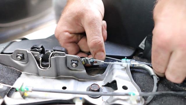 How to Remove Back Seats from a 4th Gen Honda CRV смотреть онлайн