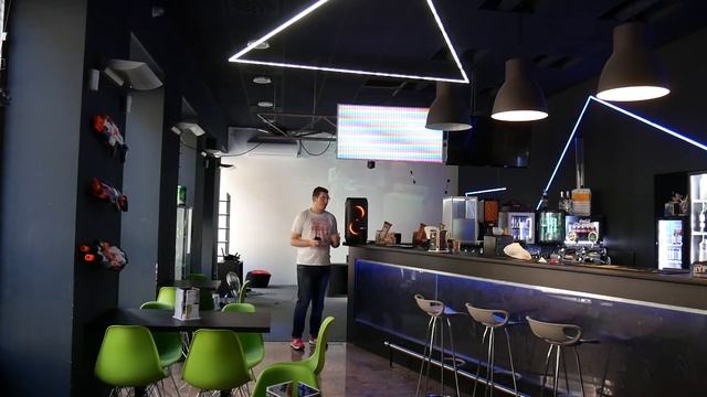 Ez nem hangszóró, ez HANGFAL - JBL Partybox 100 смотреть онлайн