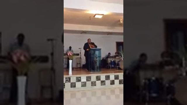 Pastor Pedro Floran predicando en La Romana Republica Dominicana смотреть онлайн