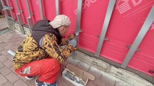 КАК СДЕЛАТЬ ОБРЕШЕТКУ НА ВЫСТУПАЮЩЕМ ФУНДАМЕНТЕ