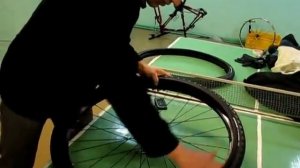 Установка велосипедной покрышки