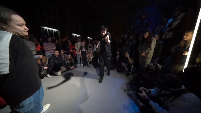 EMMINOR vs. CRASH | 1/2 FINAL FRESH BLOOD 1x1 @ RESISTANCE BATTLE 2021 смотреть онлайн