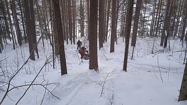 Снегокат штурмует угорок смотреть онлайн
