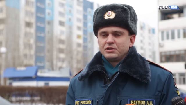 Оренбург. Сотрудники МЧС проверили подъездные пути во дворах смотреть онлайн
