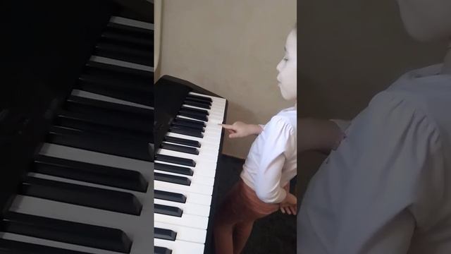 Первый урок по фортепиано смотреть онлайн