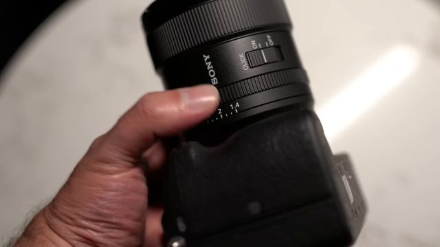 Sony 24mm f/1.4 G Master смотреть онлайн