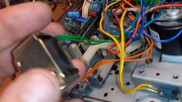 ЯУЗА 220. Молекулярный ремонт. 12 смотреть онлайн