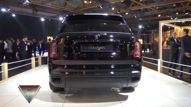 2020 Rolls Royce Cullinan Black Badge Exterior Walkaround Salon de l'auto bruxelles 2020 Brussels смотреть онлайн