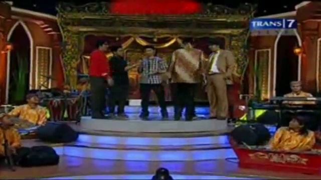 Opera Van Java 527 Pembantu Sesuatu.flv смотреть онлайн