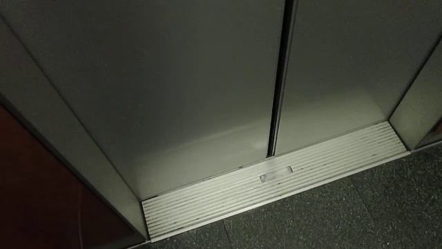 2 Lift Schindler @ Rue du Rhône 14, Genève Switzerland смотреть онлайн