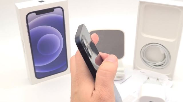 Kako Nov! Apple IPhone 12 Black 64Gb 4Gb Ram So Garancija