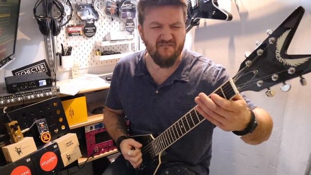 Dean V 79 + Nux Horseman = Metal ( Groove song Demo ) + Тест камеры Canon M50 смотреть онлайн