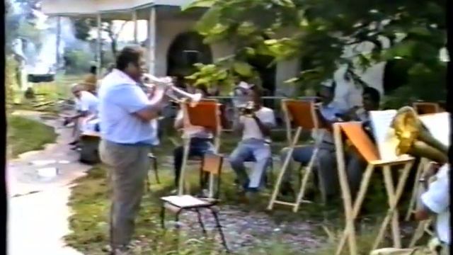 Духовой оркестр советских специалистов в Аджаокуте ( Нигерия)     1987 - 1989 гг. Дебют в САЕ