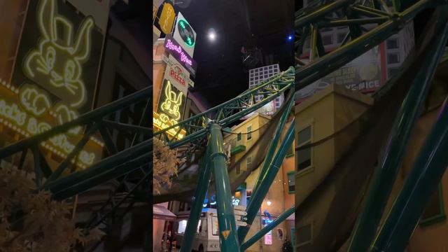 Остров мечты. Этот аттракцион понравился больше всего!!! Называется полет в тоннеле!