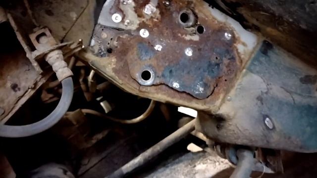 Ремонт и усиление лонжерона Нива Шевроле под рулевым редуктором смотреть онлайн