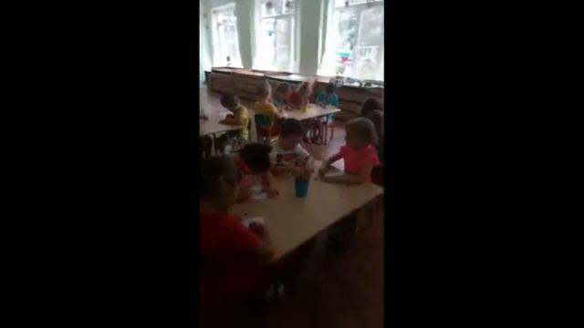 День флага в саду смотреть онлайн