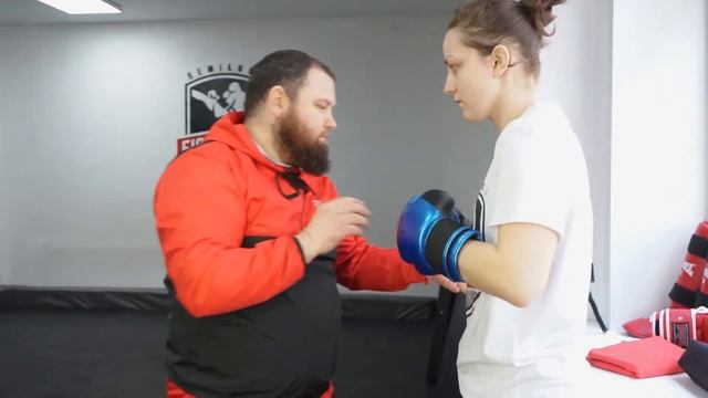 FIGHT BAZA - Юля смотреть онлайн