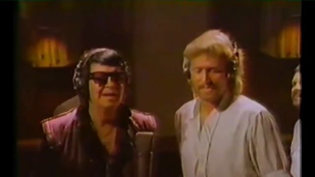 GATLIN BROTHERS, ROY ORBISON & BARRY GIBB - Indian Summer. смотреть онлайн