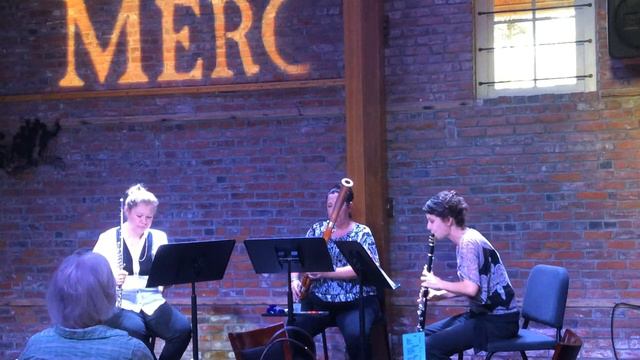 Trio for Flute, Clarinet and Bassoon, II. The Secret Rose смотреть онлайн