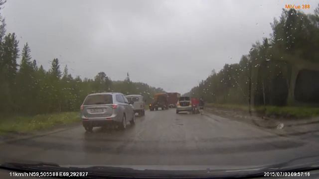 FILE4604 около с Демьянское торчащие арматурины делают своё дело смотреть онлайн