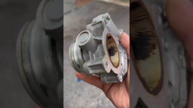 Chevy Malibu throttle body cleaning #repairs #chevymailbu #cleaning смотреть онлайн