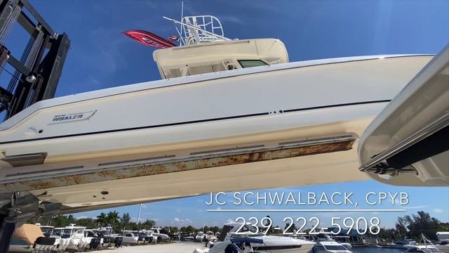 2017 Boston Whaler 380 Outrage Brokerage Offered by MarineMax Ft. Myers смотреть онлайн