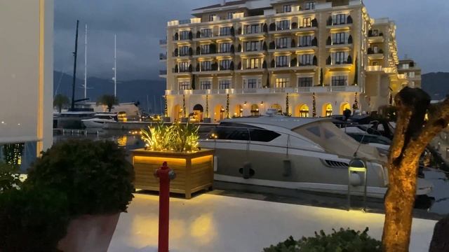 КАК НАЙТИ ДЕШЁВОЕ ЖИЛЬЁ В ЧЕРНОГОРИИ | И КАК НЕ НАРВАТЬСЯ НА МОШЕННИКОВ #черногория #черногория2022 смотреть онлайн