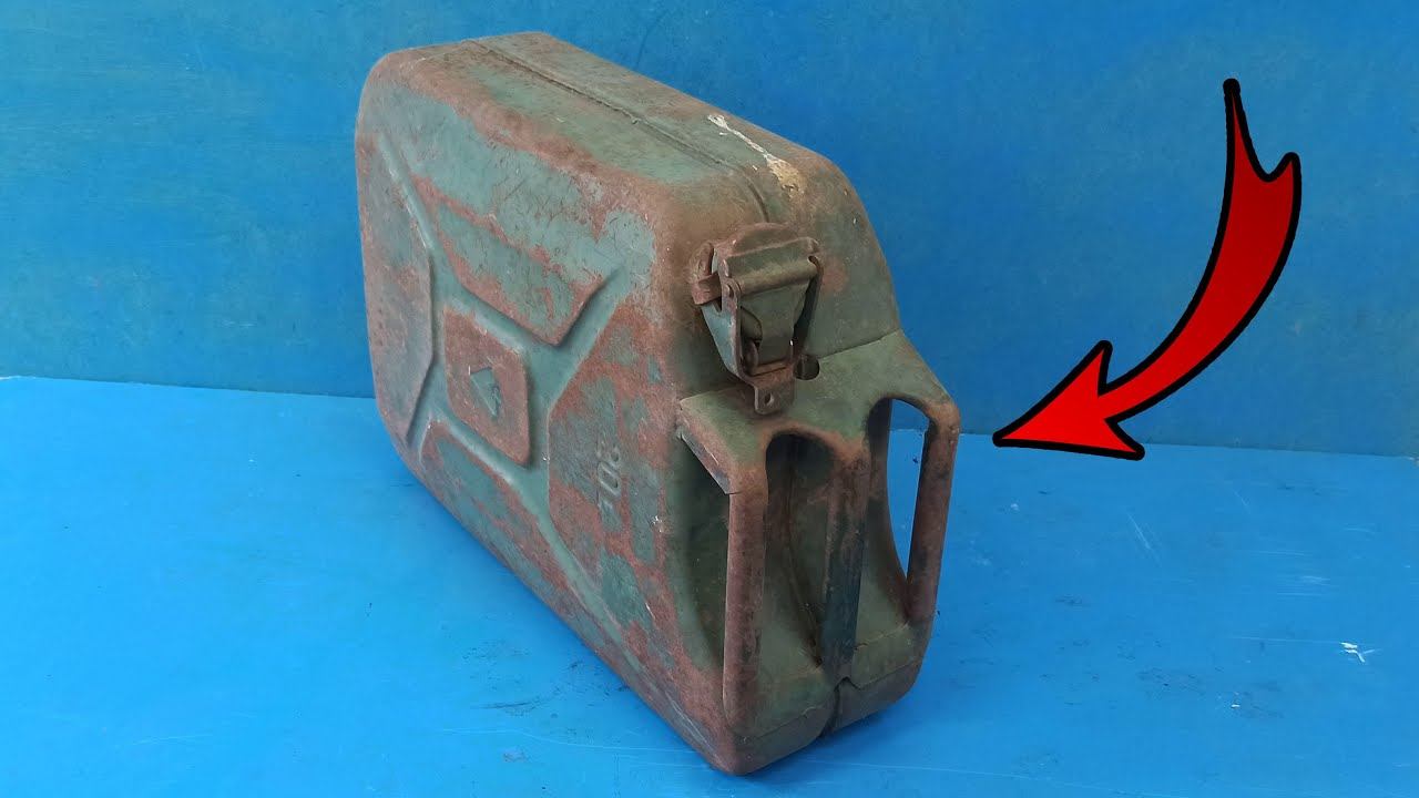 Мало кто знает этот Секрет старой канистры!!! Гениальная идея! смотреть онлайн