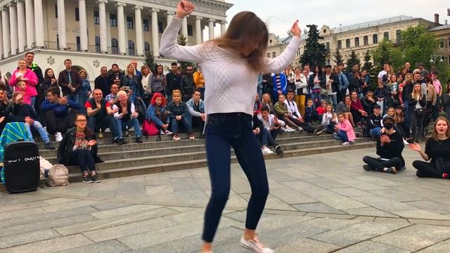 танцы( уличные батлы) на Майдане Независимости. 2.1 выпуск #танцы смотреть онлайн