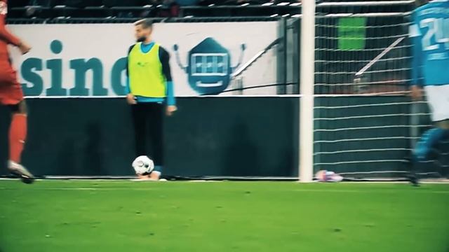 Глупый и крутой гол. Футболиста ударили в пах. Салах не капитан. Футбольные новости. @120 ЯРДОВ смотреть онлайн