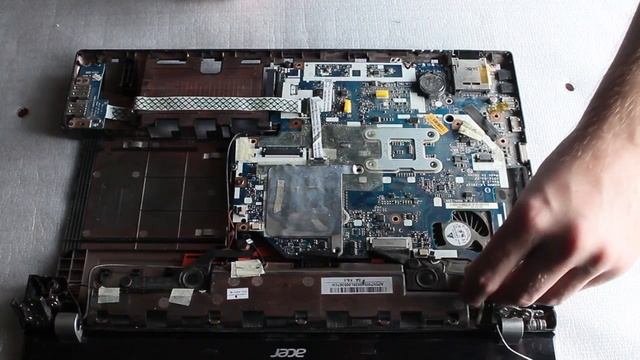 Разборка и чистка от пыли ноутбука Acer Aspire V3-571G смотреть онлайн